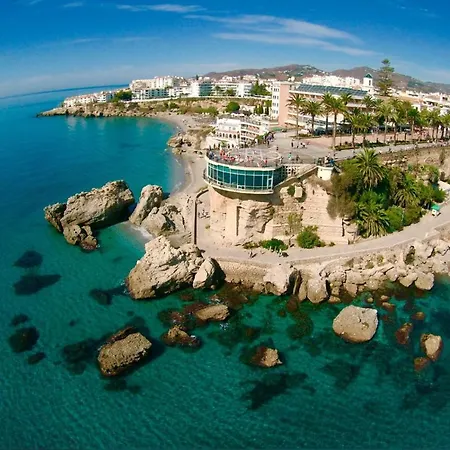 Estudio San Pablo Centro Canovas * Nerja